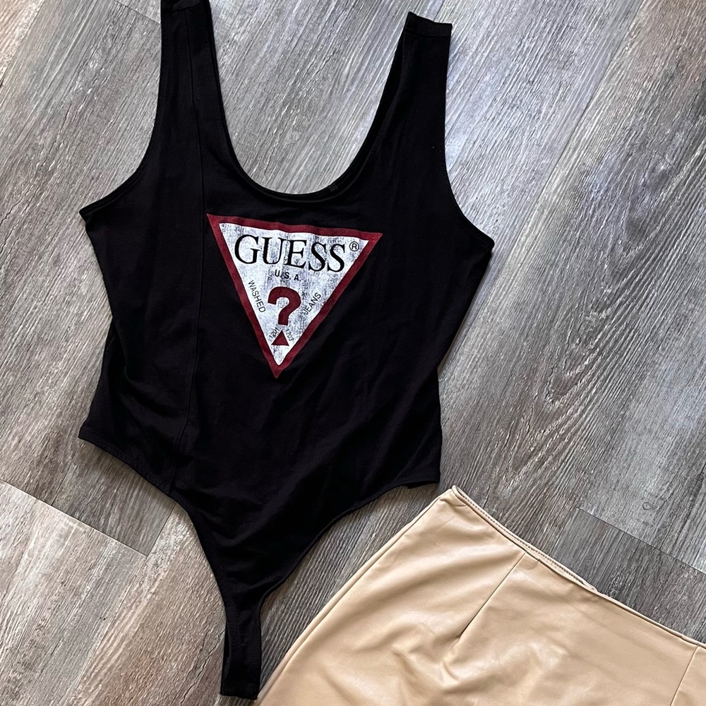 Guess bodysuit size L, new without tags